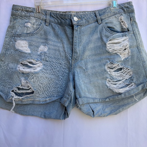 American Eagle Outfitters Distressed Denim Shorts, Size 10 - Picture 5 of 6